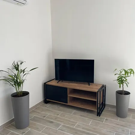 Maison De 40M2 Avec Jardin De 50M2 Orange  Extérieur photo