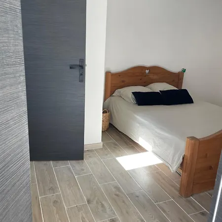 Maison De 40M2 Avec Jardin De 50M2 Orange  Extérieur photo