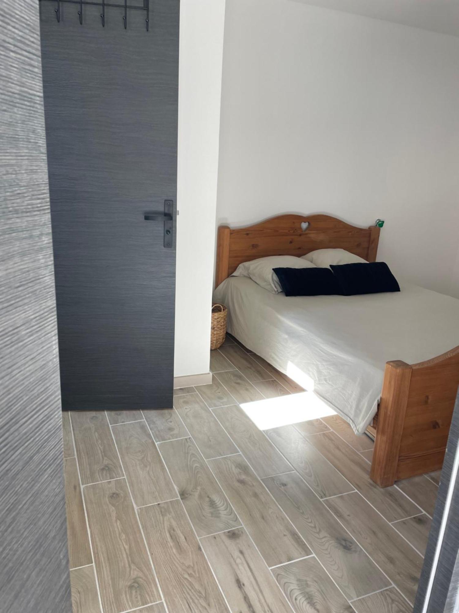 Holiday home Maison De 40m2 Avec Jardin De 50m2 *