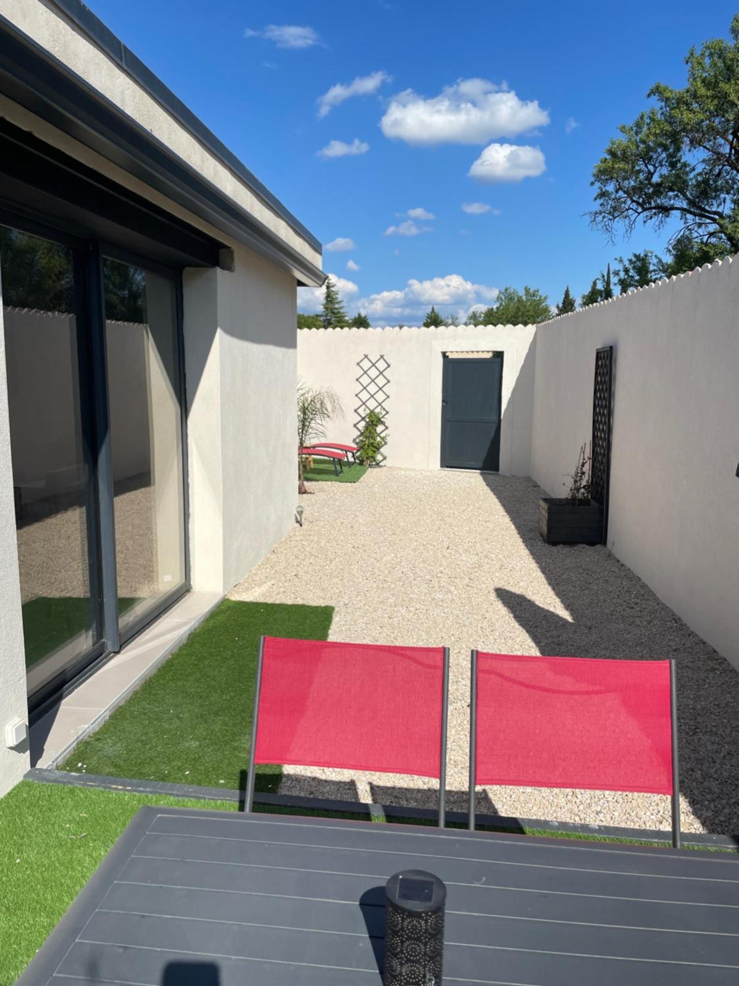 Maison De 40m2 Avec Jardin De 50m2 Holiday home *